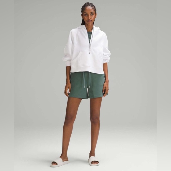 C - Lululemon Scuba High-Rise Short 5"
Medium Forest - Picture 3 of 6